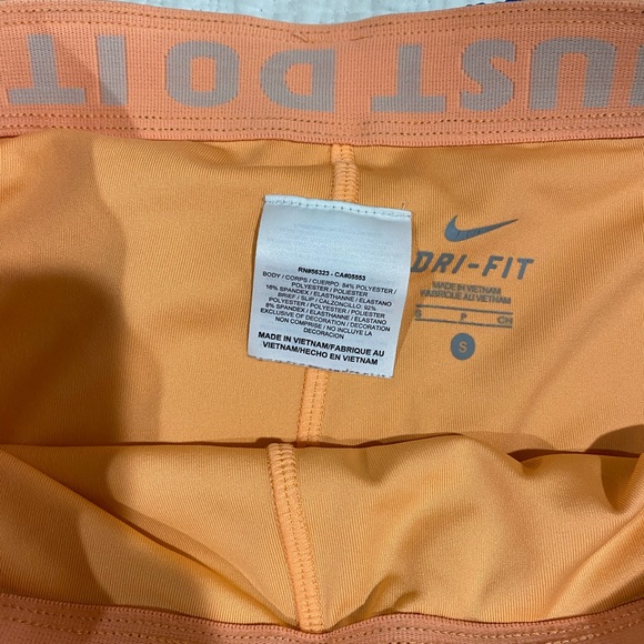 Nike Dri fit shorts - Picture 2 of 2